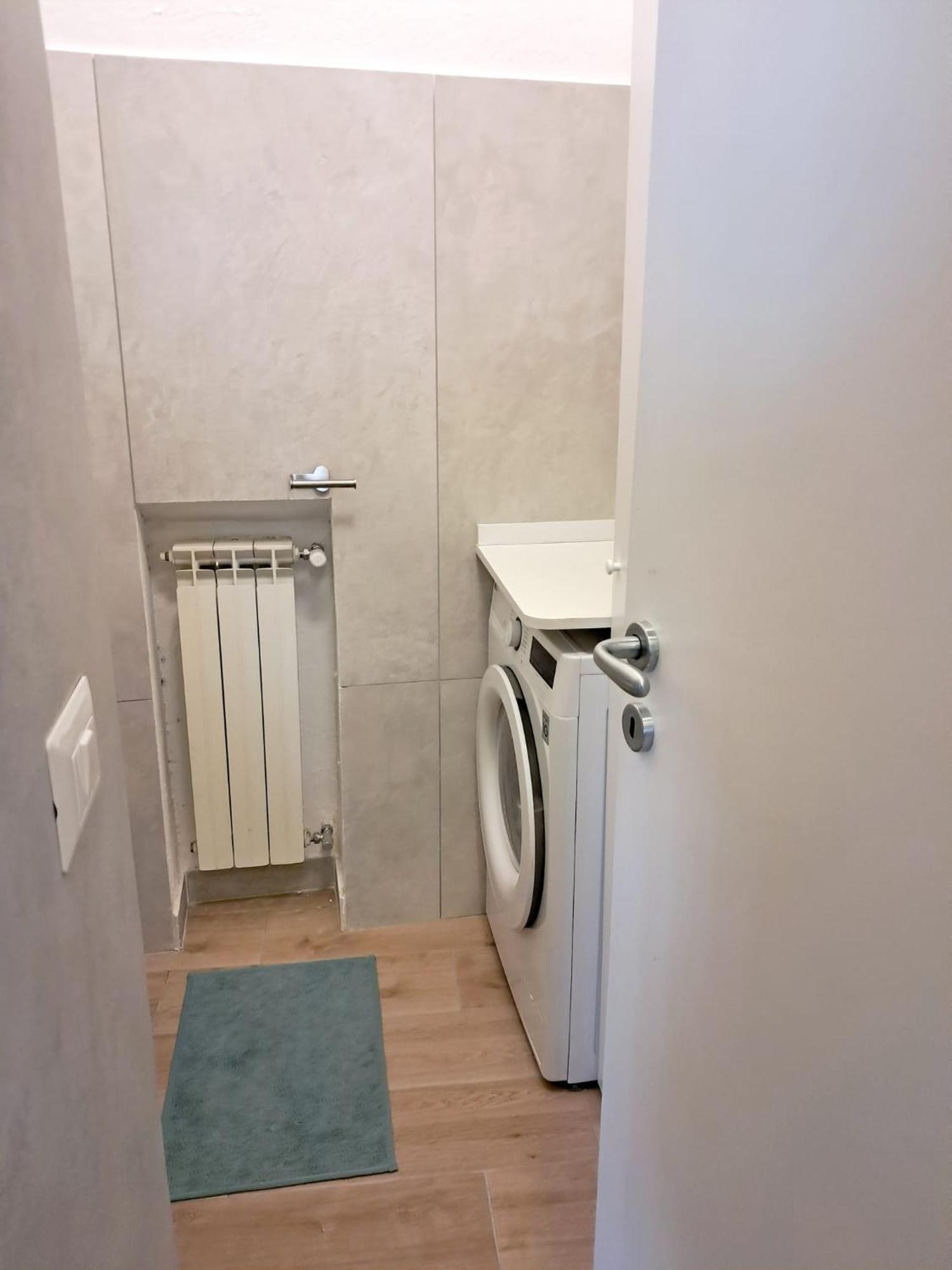 La Suite Del Giardino Наполи Екстериор снимка